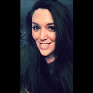 Meet your Posher, Elaine